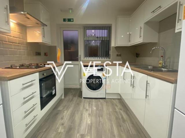 Mitchell Avenue, Coventry 6 bed terraced house to rent £3,360 pcm £775 pw