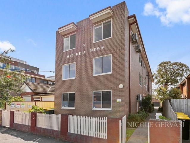 Mitchell Mews Apartment in the Heart of Brunswick