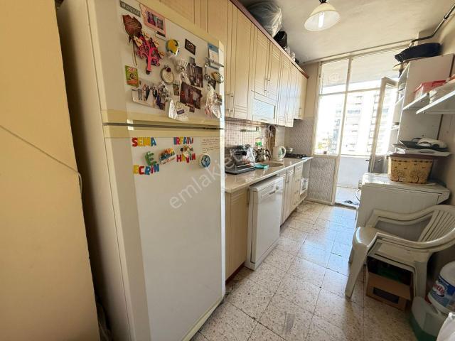 Mithatpaşa Mahallesi Satılık 3+1 Aydınlık Ara Kat Daire