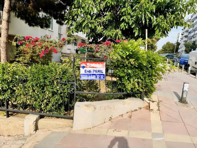 Mithatpaşa Cad. Köprü Tranvay Yanı Satılık 2+1 Yalı Dairesi