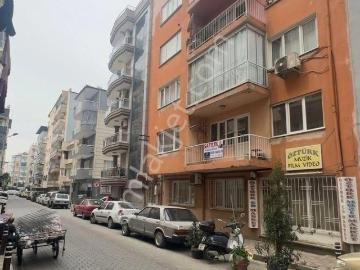 Mithatpaşa Caddesi Üzeri Satılık 3 + 1 Daire