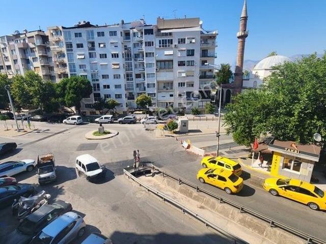 Mithatpaşa Caddesi Yakını 4+1 Kiralık Daire
