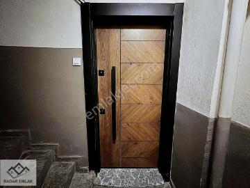 Mithatpaşa Caddesinde Arakat Full Tadilatlı Lüks Daire
