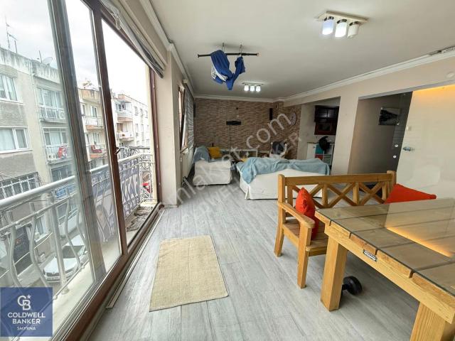 Mithatpaşa'da 3+1 Ferah Metro Ve Sahile Yakın Daire