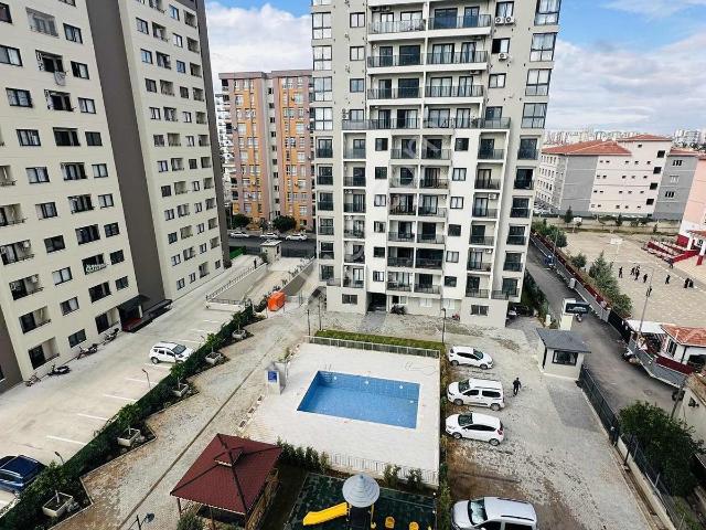 Mithatpaşada Havuz Cepheli, Lüks Eşyalı 1+1 Kiralık Daire
