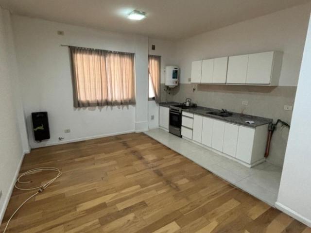 Mitre 489, Planta Baja