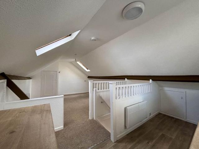 Mitre Mews, 27 High Street BS37, 1 bed end terrace house to rent, £1,050 pcm | PrimeLocation