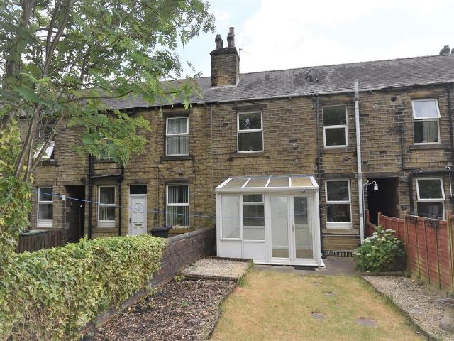 Mitre Street, Huddersfield HD1, 2 bed terraced house to rent, £800 pcm | PrimeLocation