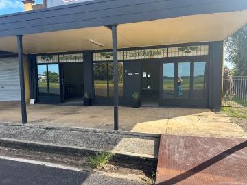Mixed Use Home & Commercial Shopfront With Dual Access on 612m²