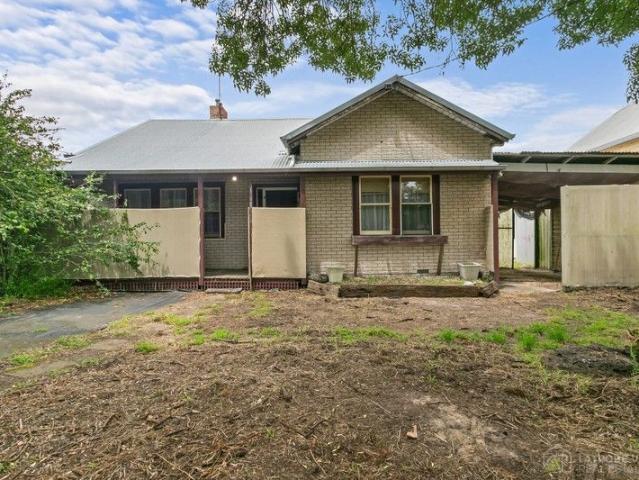 Mixed holding with Princes Highway Frontage