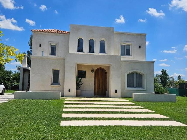 MJ CASTELLI BROKERS INMOBILIARIOS