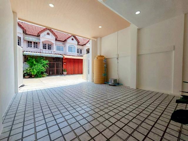 MO. บ้านสวย ใกล้ท่าน้ำนนท์ เข้าซอย 50 เมตร #หมู่บ้านพรทิพย์ บางศรีเมือง เมืองนนทบุรี ใกล้สะพานมหาเจษฎาฯ
