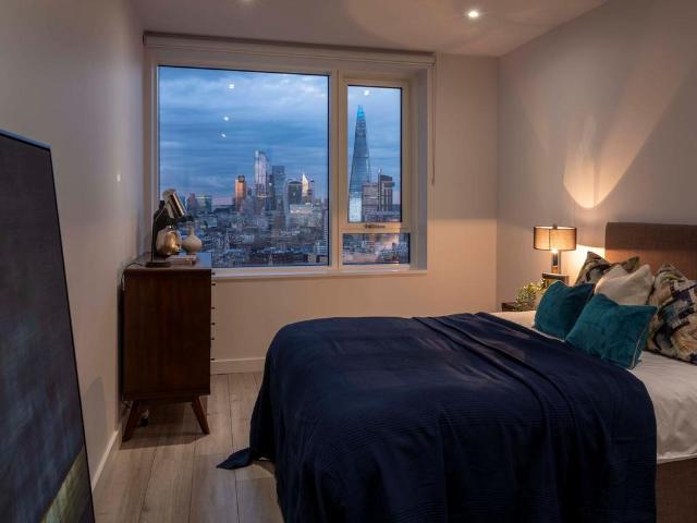 Momento Elephant & Castle, Elephant. 2 bed flat to rent £3,400 pcm £785 pw