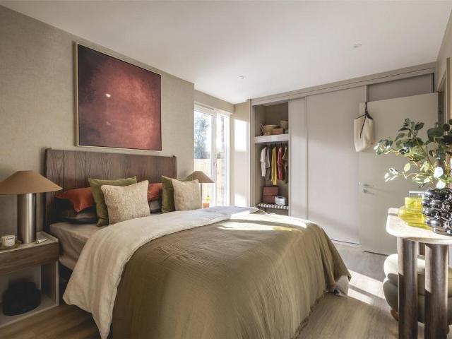 Momento, Renshaw's Yard, 28 Mill. 1 bed apartment to rent £1,805 pcm £417 pw