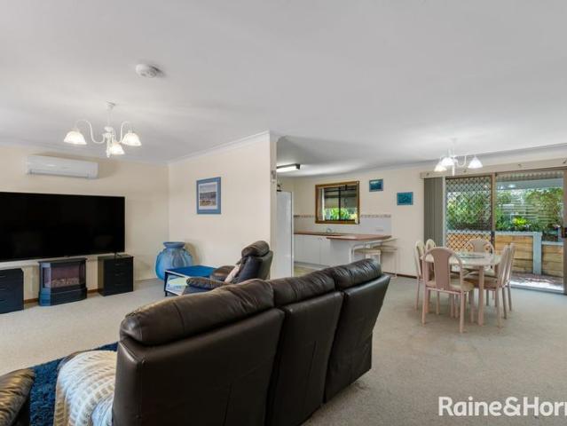 Moments to Narrawallee Inlet