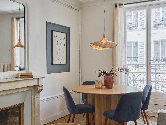 Momo 1 bedroom and a balcony in Sorbonne, Paris Amsterdam Apartments for Rent
