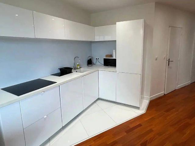 MONT BORON Magnifique deux pièces de 44m² avec terrasse et bal