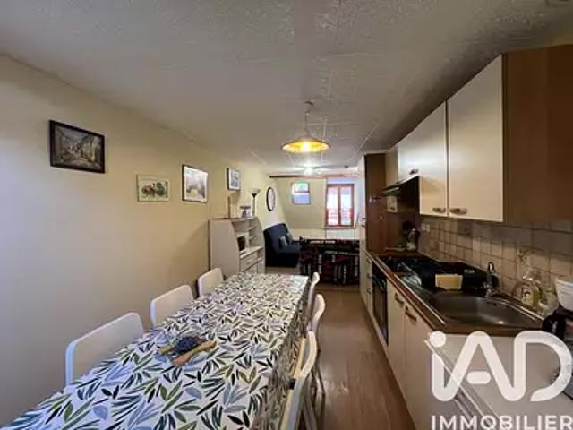 Mont Dore 63240 Achat / Vente appartement 3 pièces t3 au dernier étage