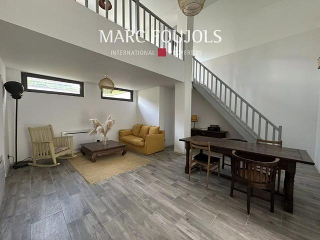 Mont l’Evêque – Furnished family house with small garden