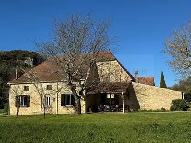 Montcabrier 46700 Achat / Vente maison 8 pièces t8 piscine