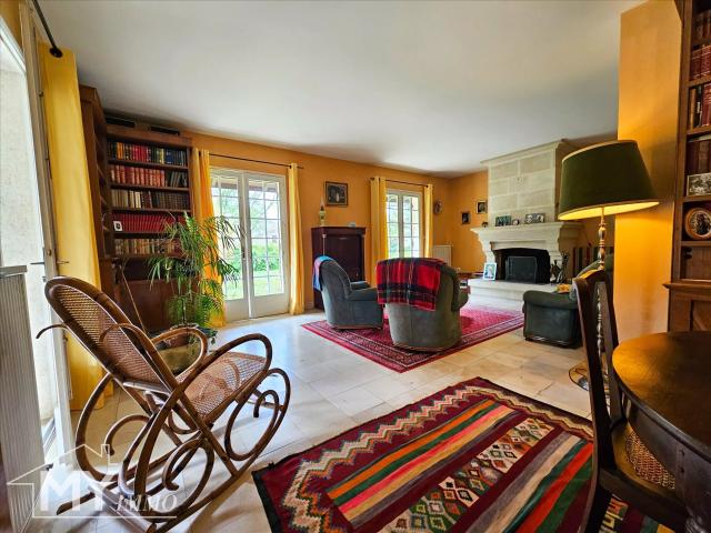 MONTCARET: Maison avec terrain et piscine 169m² Montcaret