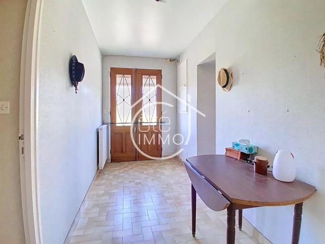 Montcaret: Maison du pays plain pied 122 m² à rafraîchir su. 122m² Montcaret