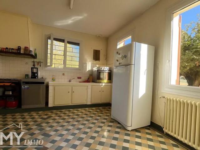 MONTCARET: Maison traditionnelle avec jardin