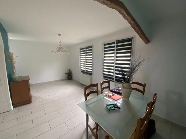MONTCENIS Maison indépendante de 80 m² hab. 3 chambres avec
