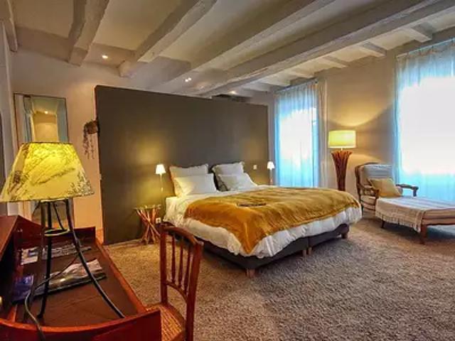 Montcuq en Quercy Blanc 46800 Achat / Vente maison 8 pièces t8 jardin terrasse