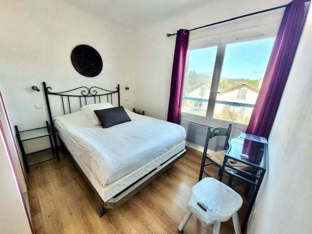 Montcuq: Hotel Restaurant 462m² Montcuq en Quercy Blanc