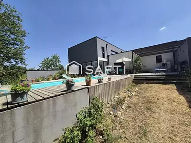 Montamisé 86360 Achat / Vente maison 8 pièces t8 parking