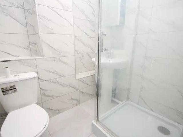 Montana Close, South Croydon, CR2 0AT, Property for rent