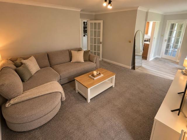 Montagu Court, Leeds LS8, 2 bed flat to rent, £945 pcm | PrimeLocation