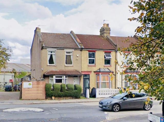 Montagu Road, Edmonton N18, 3 bed terraced house to rent, £2,350 pcm | PrimeLocation