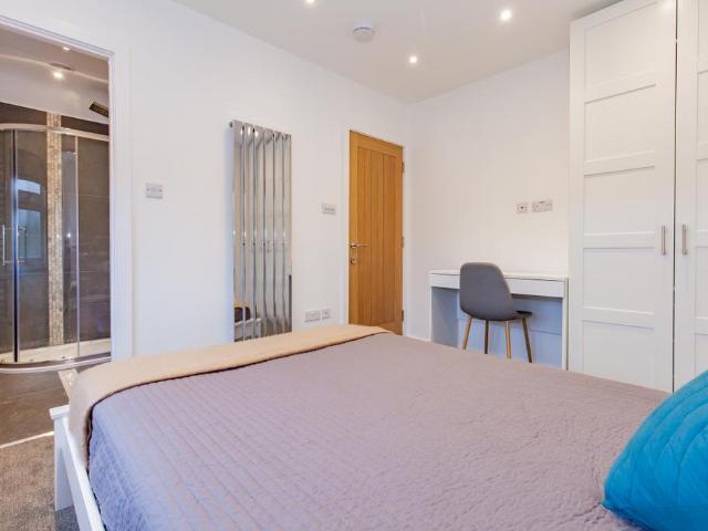 Montagu Road, Oxford 1 bed in a house share to rent £975 pcm £225 pw
