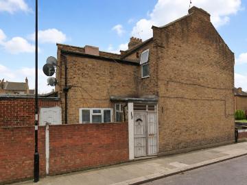 Montagu Road, London Studio to rent £1,146 pcm £264 pw