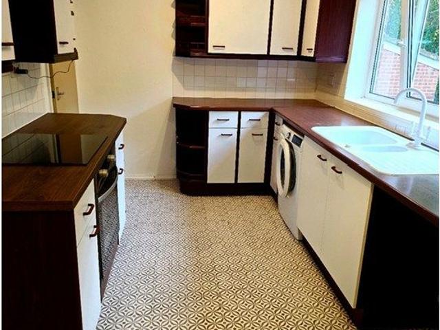 Montague Crescent, Northampton NN5, 2 bed flat to rent, £1,000 pcm | PrimeLocation