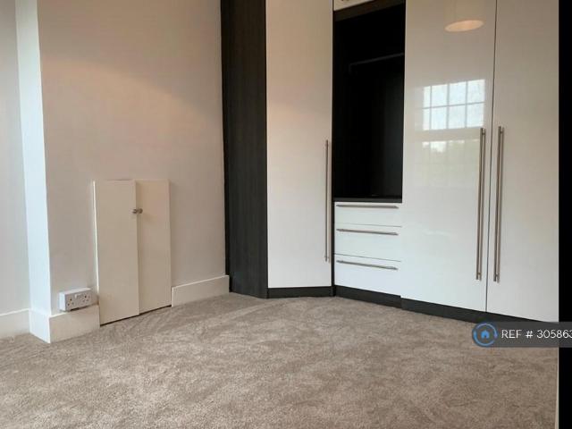 Montague Road, Slough, SL1 1 bed flat to rent £1,200 pcm £277 pw