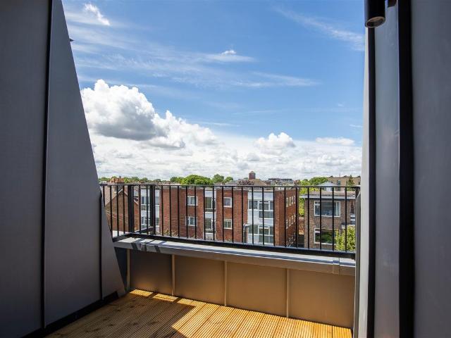 Montague Road, Wimbledon SW19, 1 bed flat to rent, £2,000 pcm | PrimeLocation
