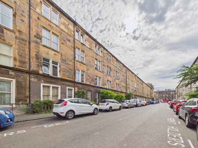 Montague Street, Newington. 2 bed flat to rent £1,495 pcm £345 pw