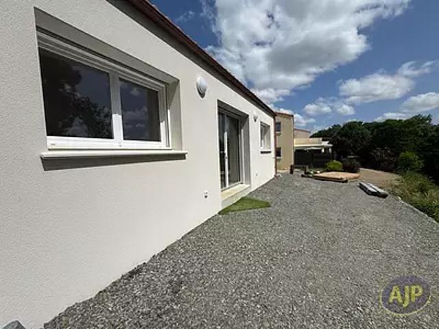Montaigu Vendée 85600 Location maison 4 pièces t4 au dernier étage