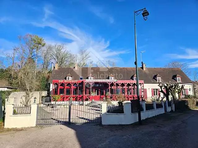 Montaigu le Blin 03150 Achat / Vente maison 12 pièces t12 piscine jardin
