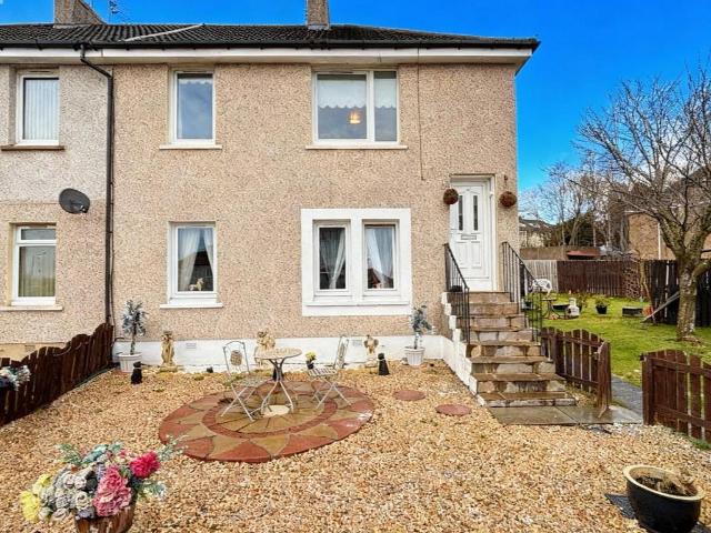 Montalto Avenue, Motherwell 2 bed flat to rent £795 pcm £183 pw
