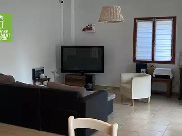 Montalieu Vercieu 38390 Achat / Vente maison 4 pièces t4 au dernier étage terrasse