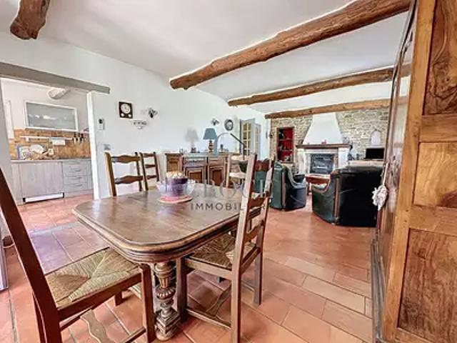 Montaren et Saint Médiers 30700 Achat / Vente maison 9 pièces t9 piscine parking