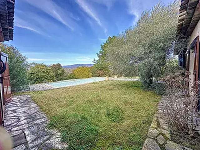 Montauroux 83440 Achat / Vente maison 15 pièces t15 au dernier étage