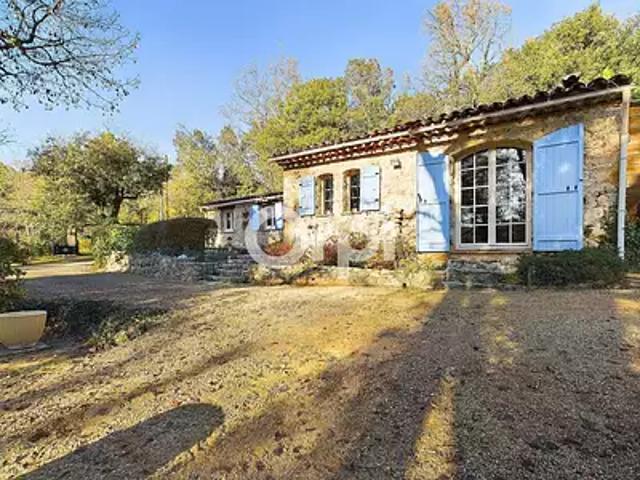 Montauroux 83440 Location maison 3 pièces t3 jardin terrasse