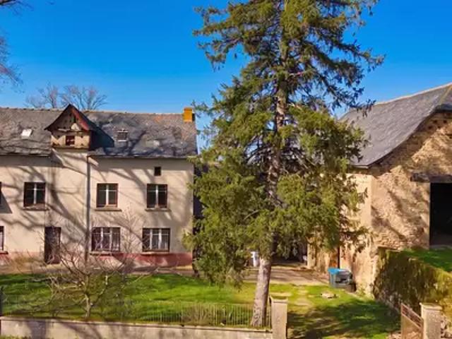 Montbazens 12220 Achat / Vente maison 6 pièces t6 terrasse cave