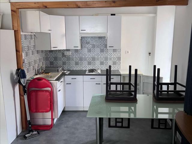 MONTBELIARD Studio meublé proche du centre ville, MontbÉliard 25200