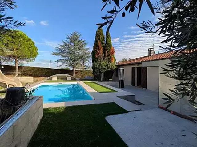 Montbrun Lauragais 31450 Achat / Vente maison 5 pièces t5 au dernier étage piscine